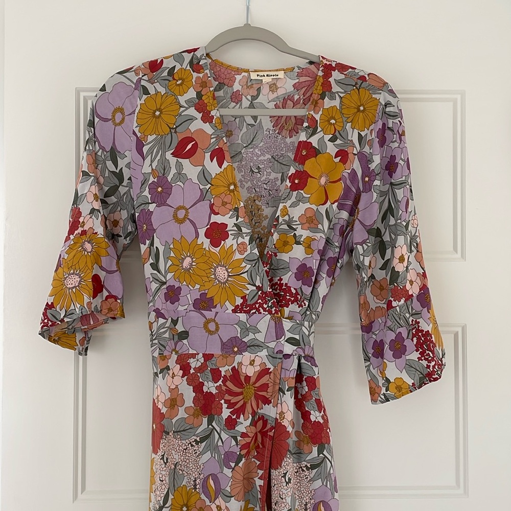 Pink Ripple Floral Wrap Dress Size Small